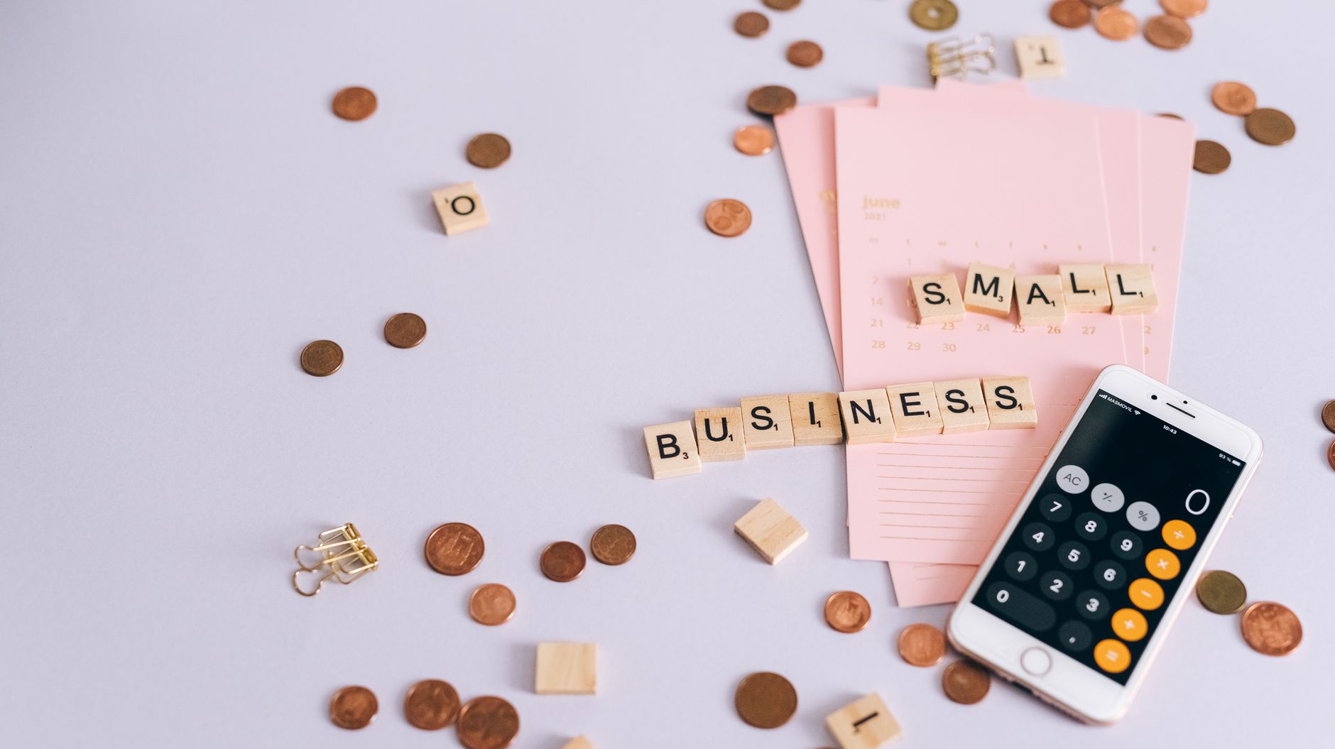 Foto ilustrācija par tēmu: Finanšu mīti, kas kavē jūsu izaugsmi