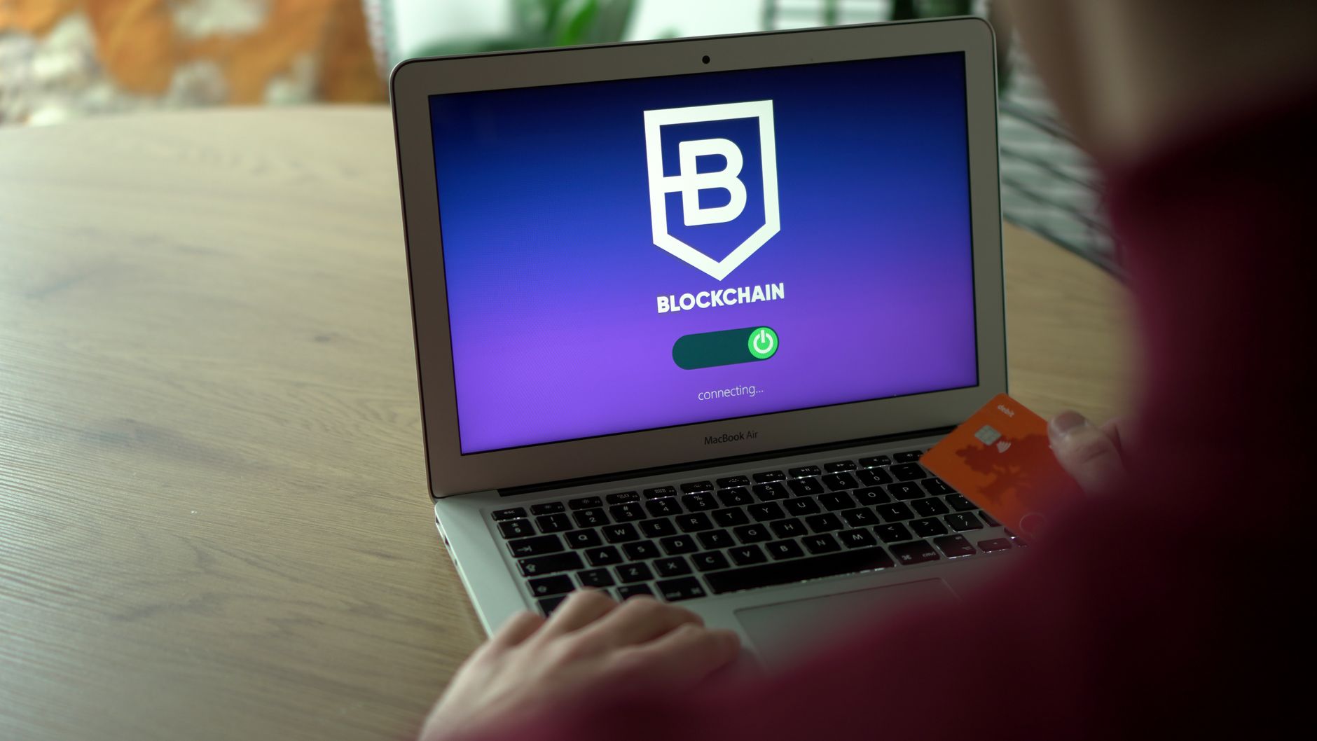 Foto ilustrācija par tēmu: Finanšu digitalizācija un privātums Latvijā